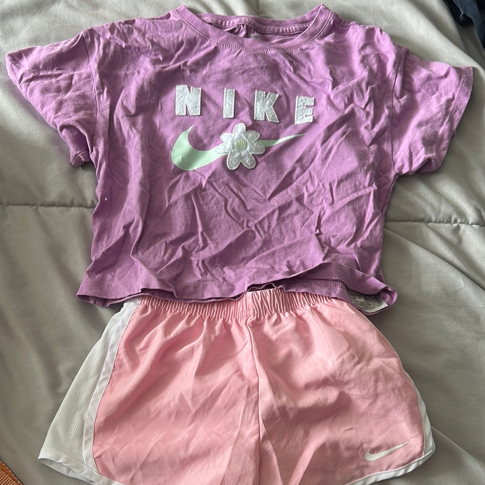 NWOT Nike Lavender Tee and Blush Shorts Set